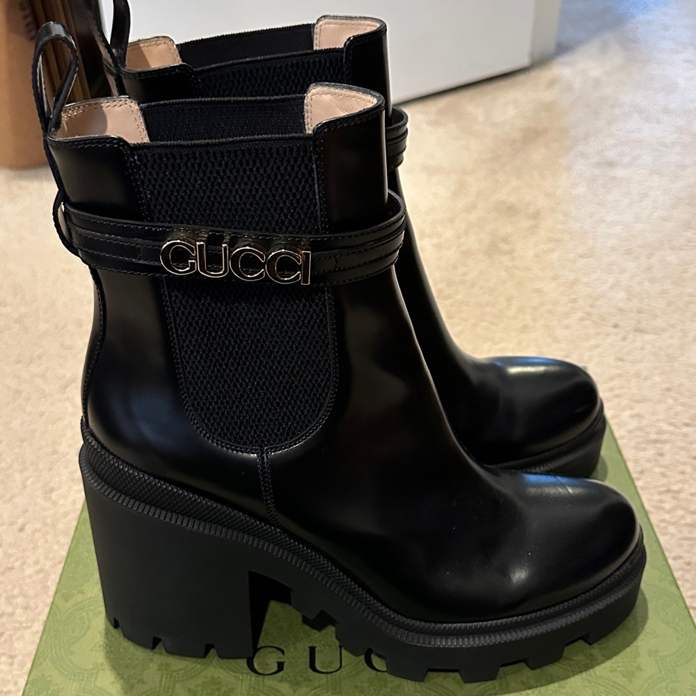 Gucci Boots 730064AABK6 size 40
MAGNUM CALF/NEW WALL
RIBBON - Picture 2 of 8